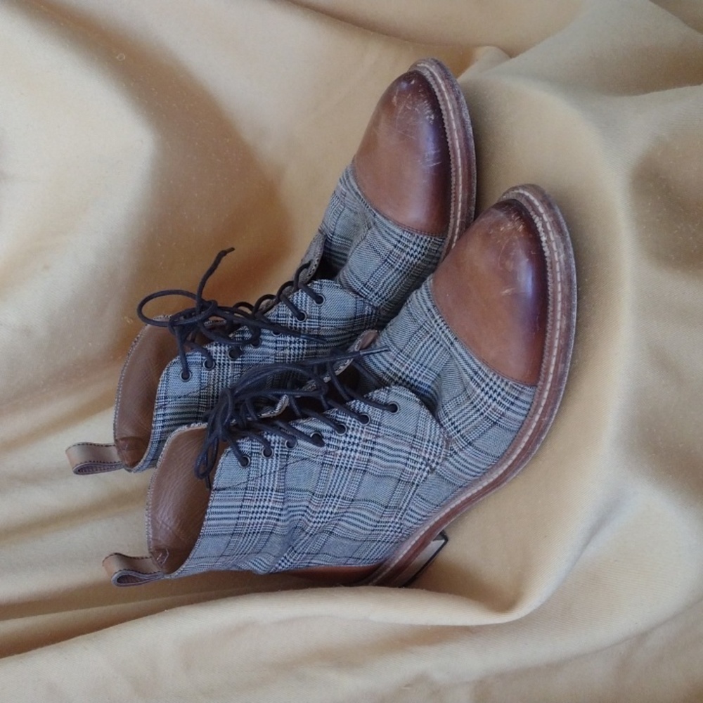 Taft Plaid Jack Boots Sz 41 $100